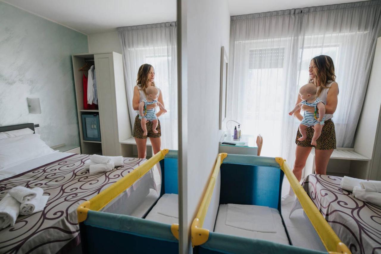 Hotel Gloria リニャーノ・サッビアドーロ エクステリア 写真